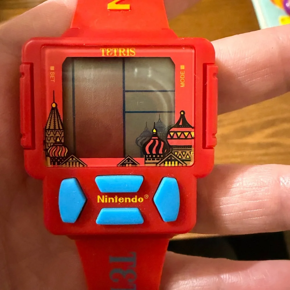 Nintendo Tetris Red LCD Game Watch 1990
